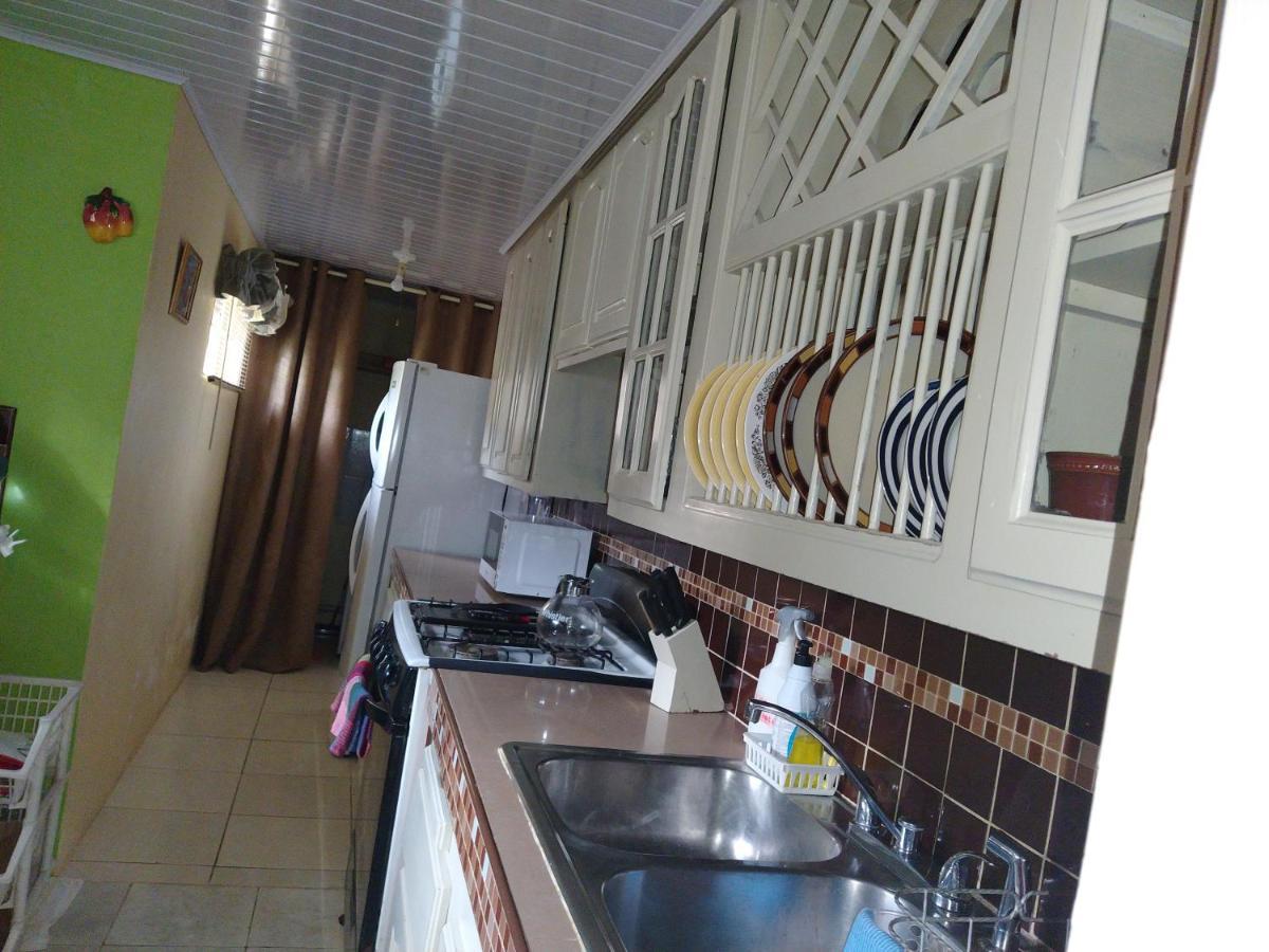 Gables Vacation Rentals With Private Gated Parking Onsite Knockpatrick Екстер'єр фото